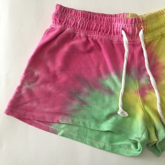 Tie-Dye Shorts 🩳 - Picture 6 of 7